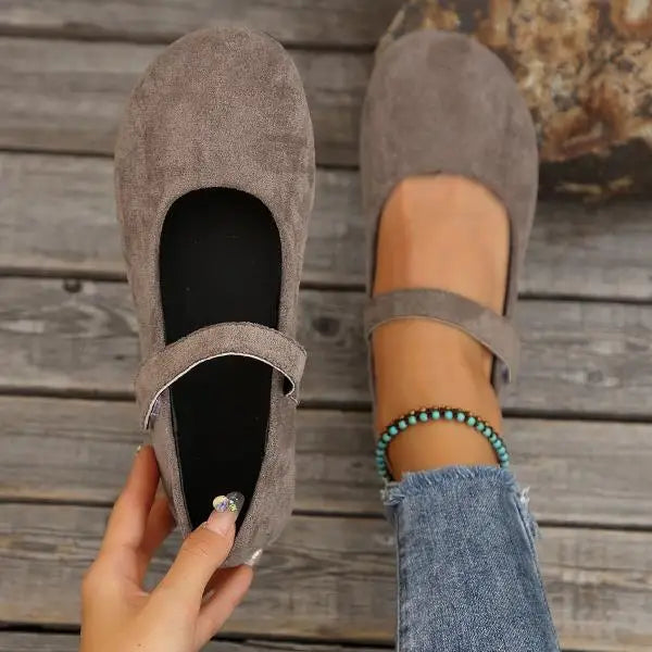 Harlow™ | Noir Suede Leather Flats