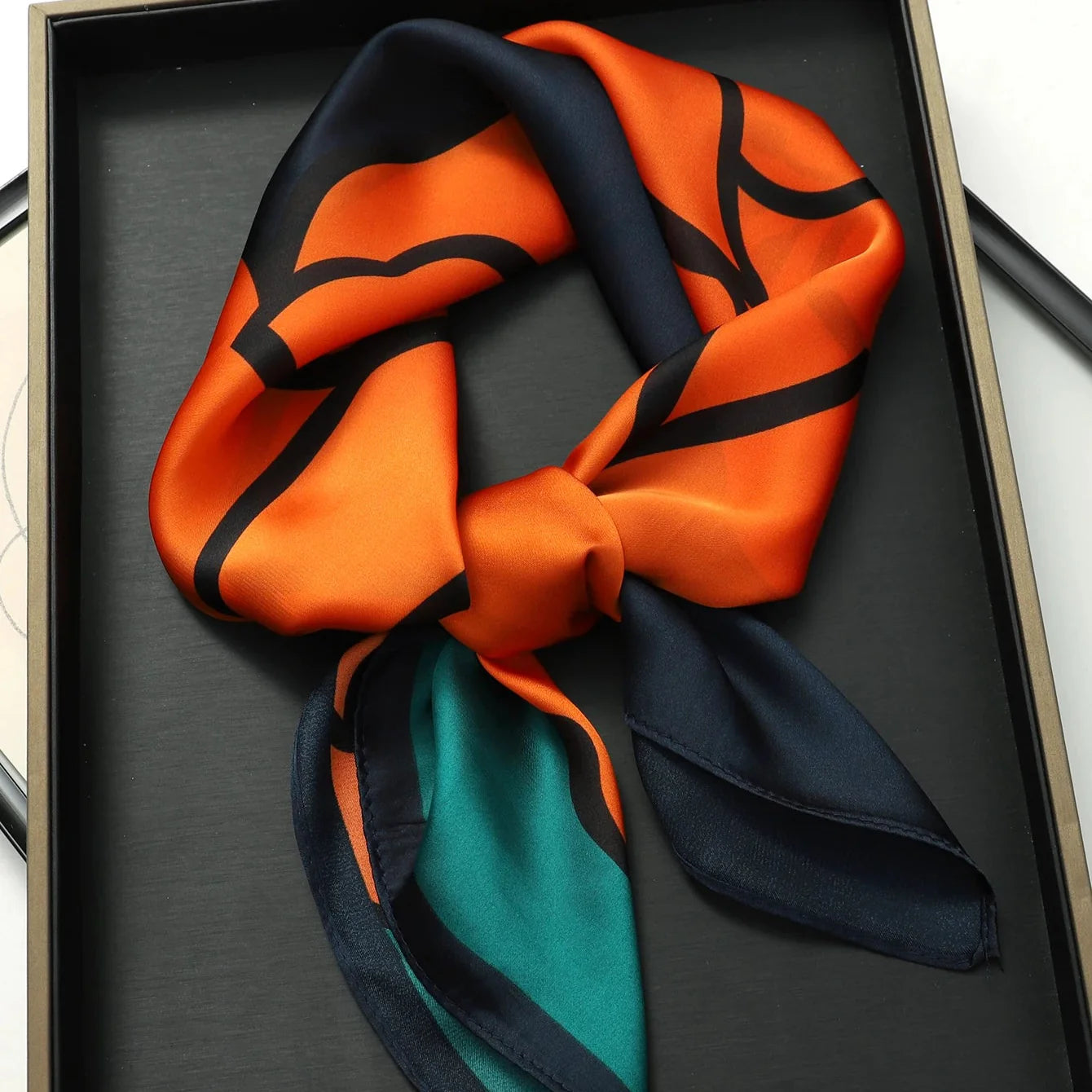 Harlow™ | Veloura Luxe Scarf
