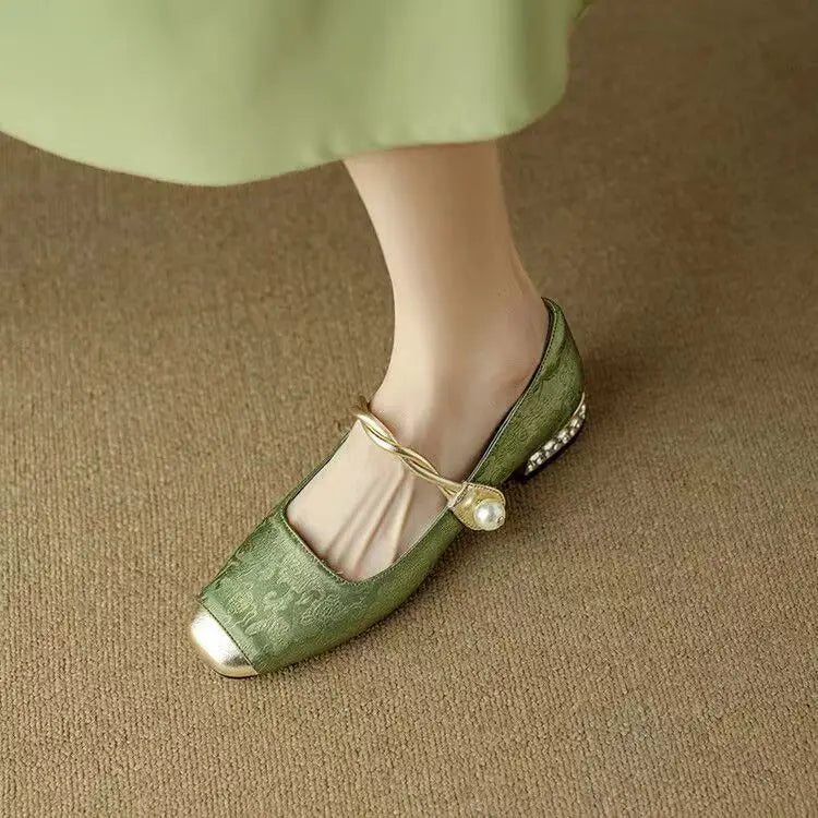 Harlow™ | Vela Pearl Pumps
